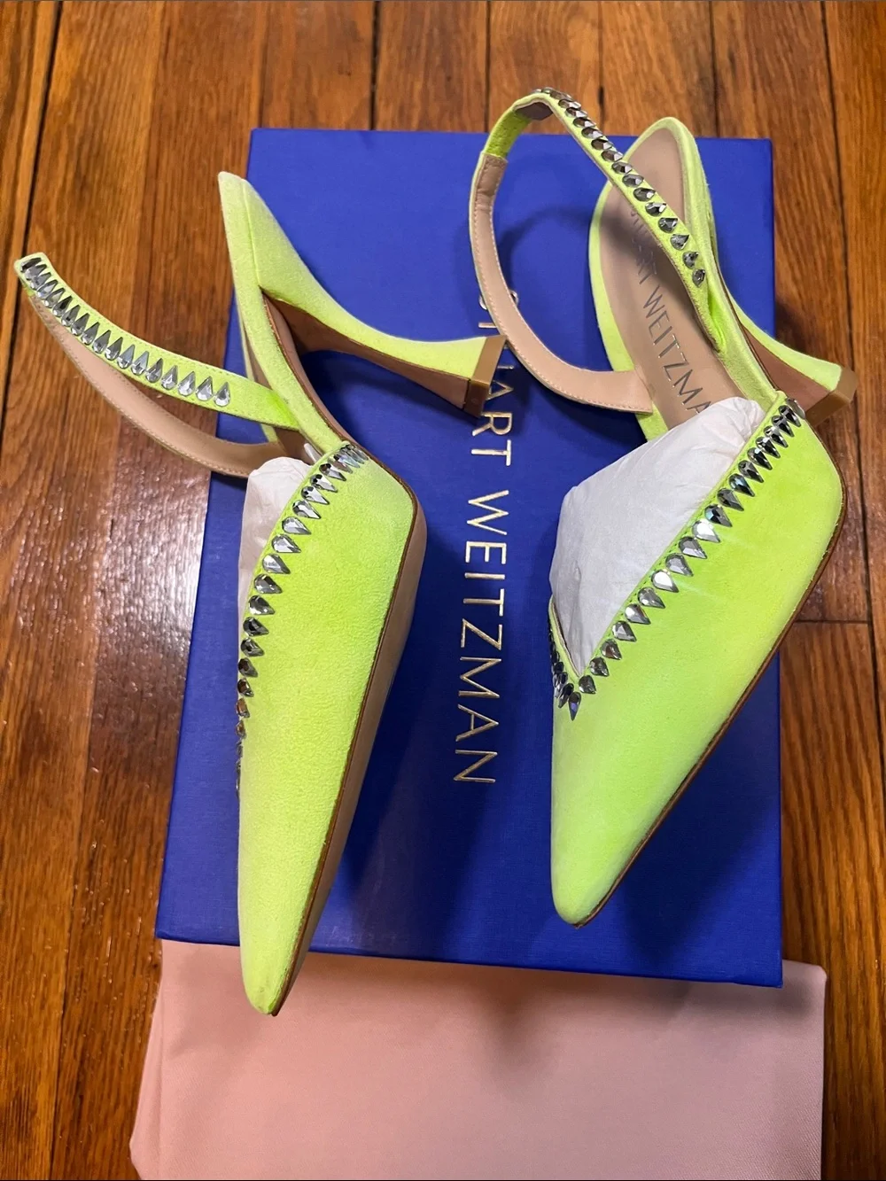 Stuart Weitzman chartreuse suede gemcut xcurve 100 along back pumps sz 7 NIB - Picture 6 of 9